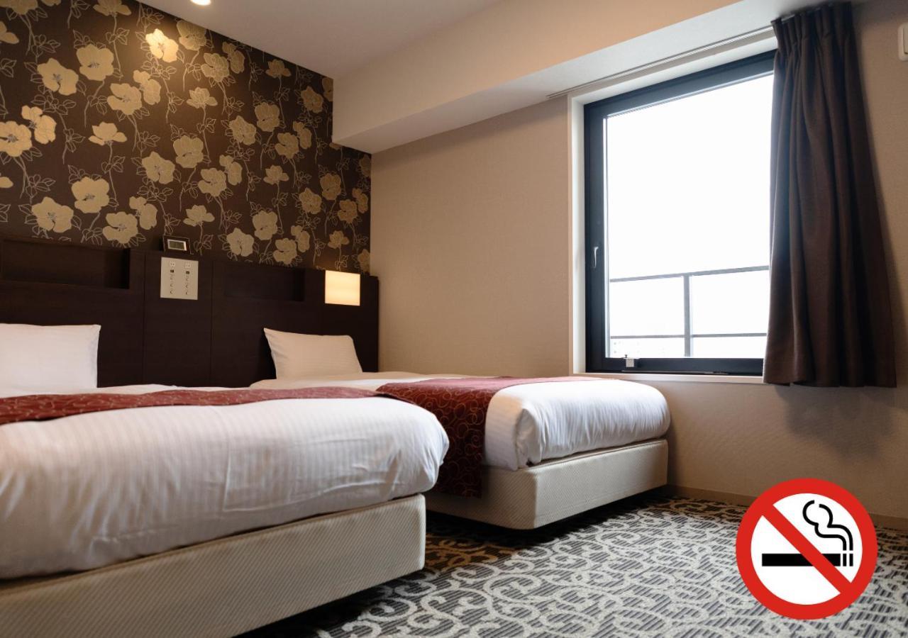 Hotel. Links Namba Ōsaka Zimmer foto